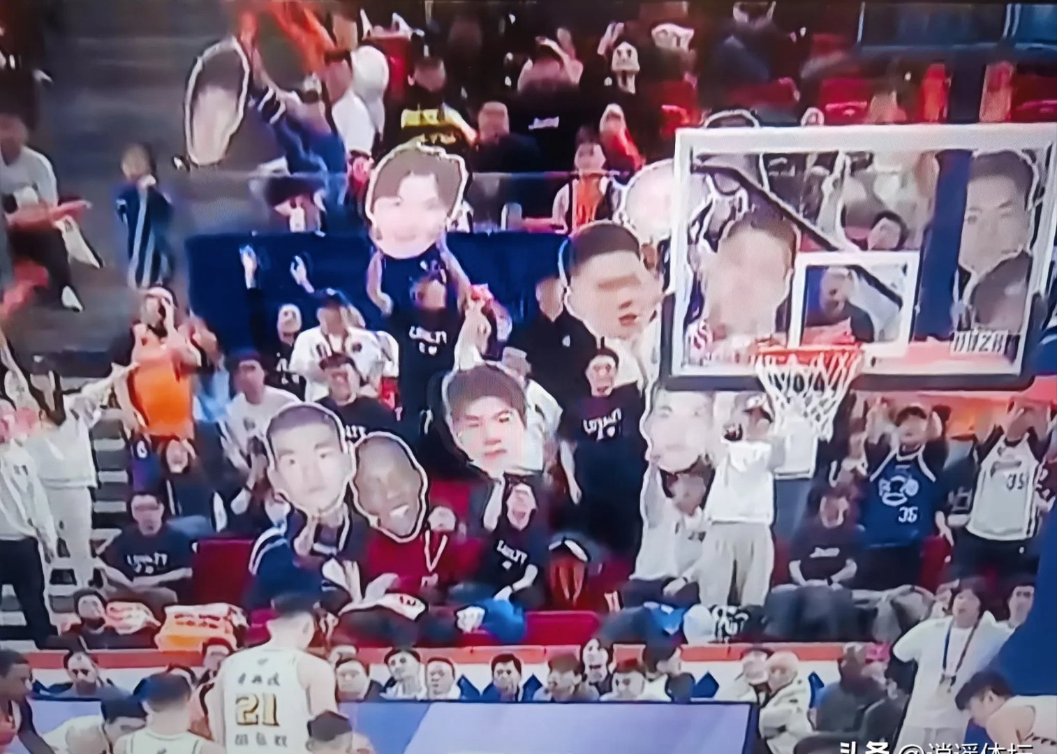 比赛结束后球迷们纷纷发表感想,热议逐渐升温 比赛结束后球迷们纷纷发表感想,热议逐渐升温