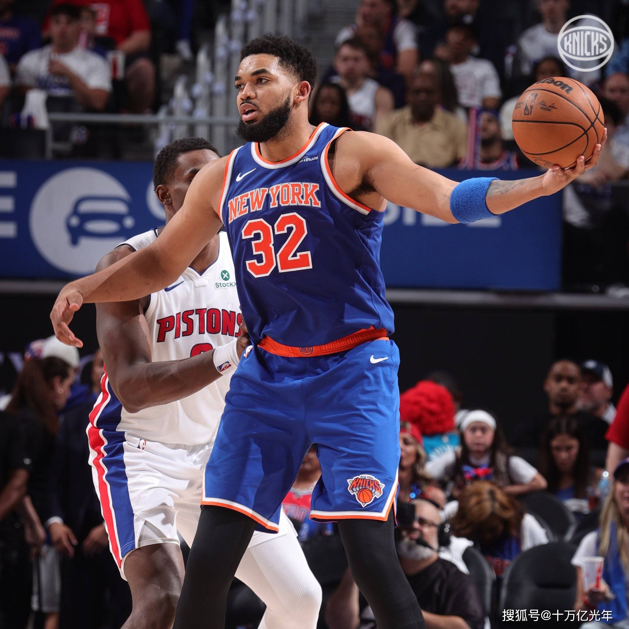 尼克斯客场击败活塞，实现连胜