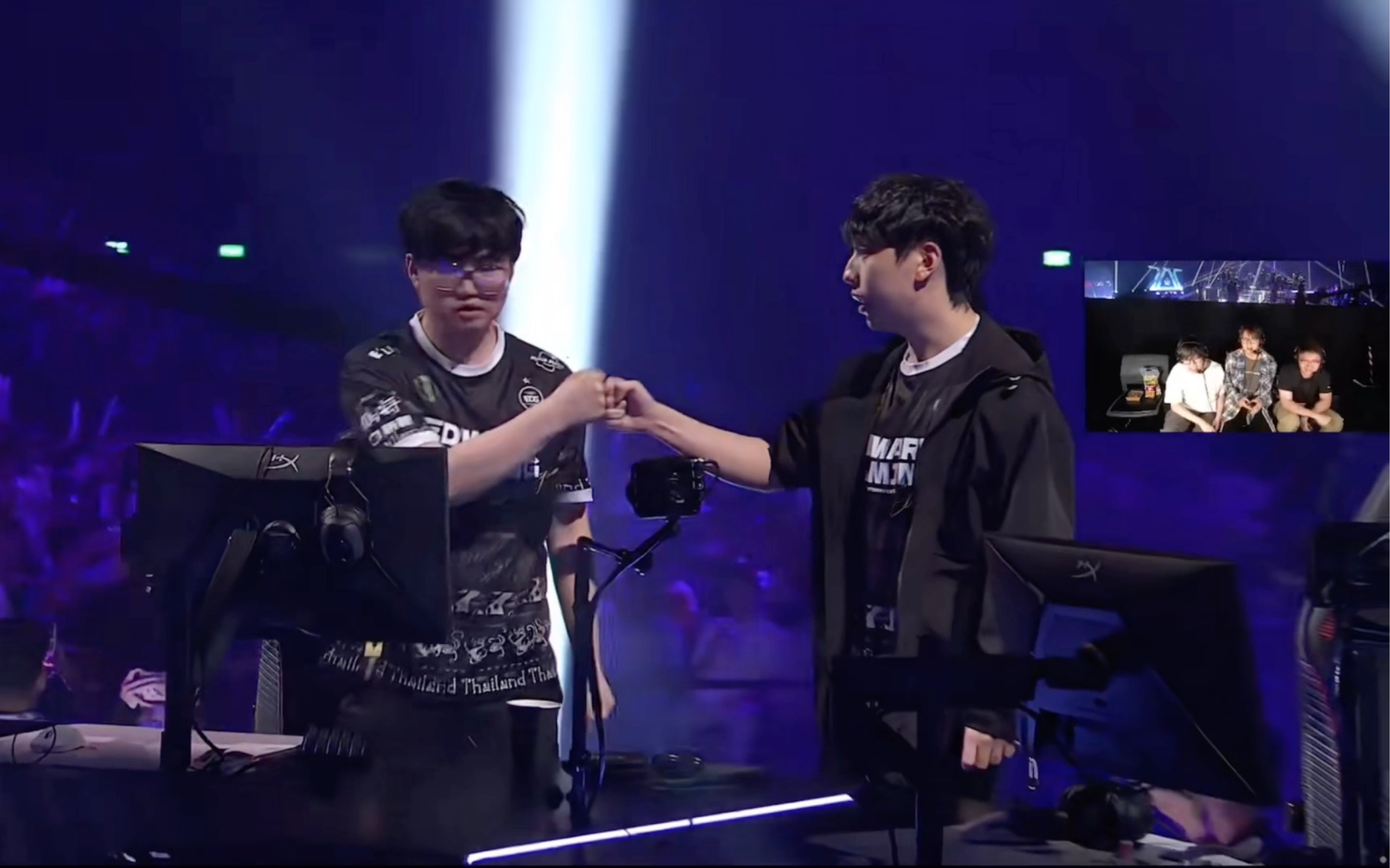 熊猫直播APP-TSM血洗EDG，CoreJJ单局斩获MVP鏖战多局小组赛，引爆全场热议