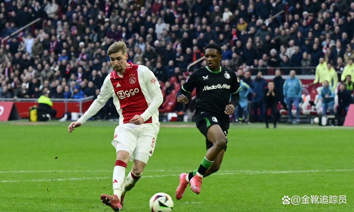 阿贾克斯客场连续惊险逆转,展现实力 阿贾克斯客场连续惊险逆转,展现实力