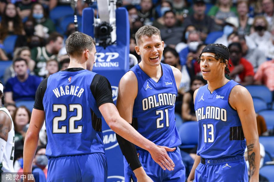 熊猫体育下载-关于江苏队翻盘魔术，霍勒迪统治全场的信息